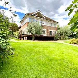  Homestay Private - The Beam - Burway House On The River Thames